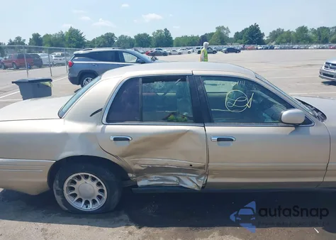 2000 Ford Crown Victoria Lx из США, поврежденный, VIN 2FAFP74W2YX105705